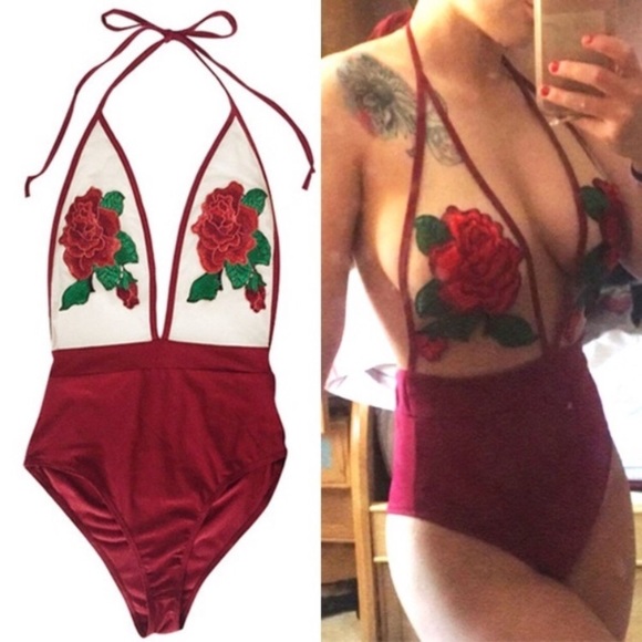 Other - ✨🌺ROSEADO EMBROIDERED HALTER TOP FLOWER BODYSUIT